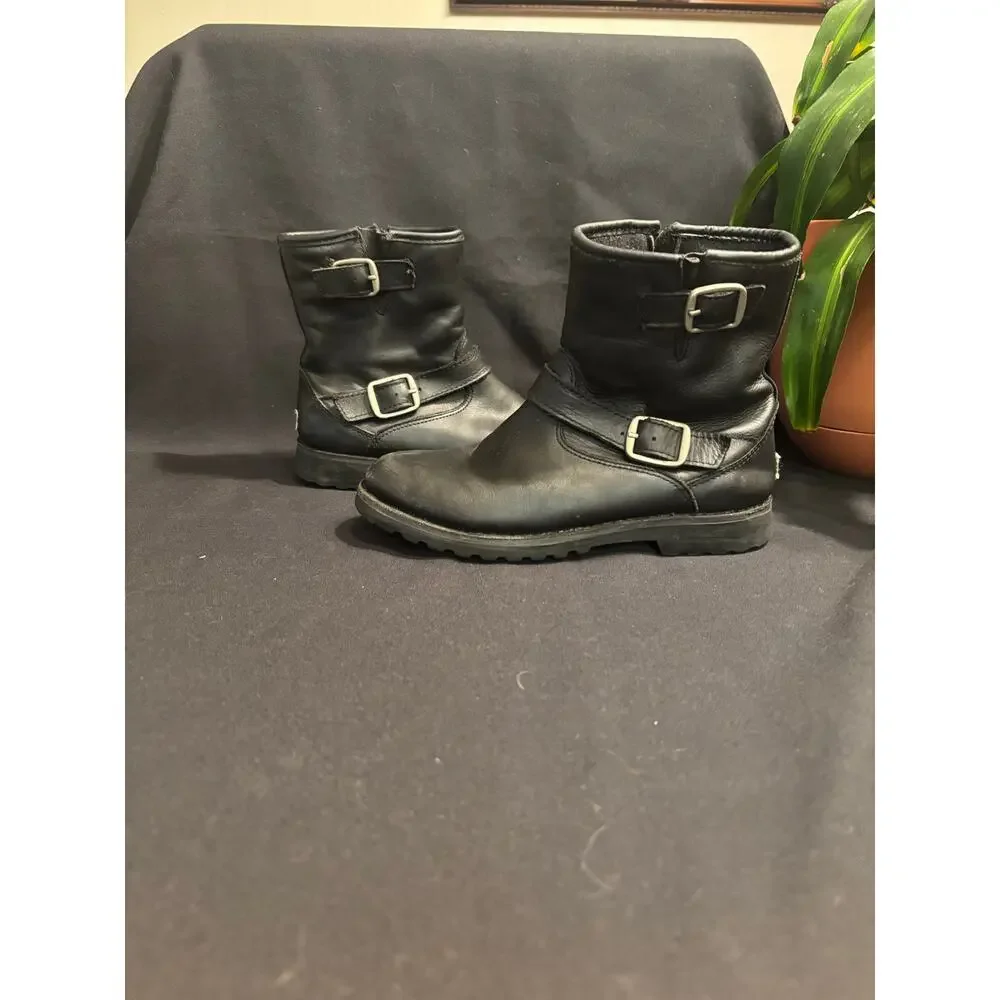 Girl’s Kids Youth UGG Kinzey Black Leather Moto Zip Buckle Boots, size 3 EUC